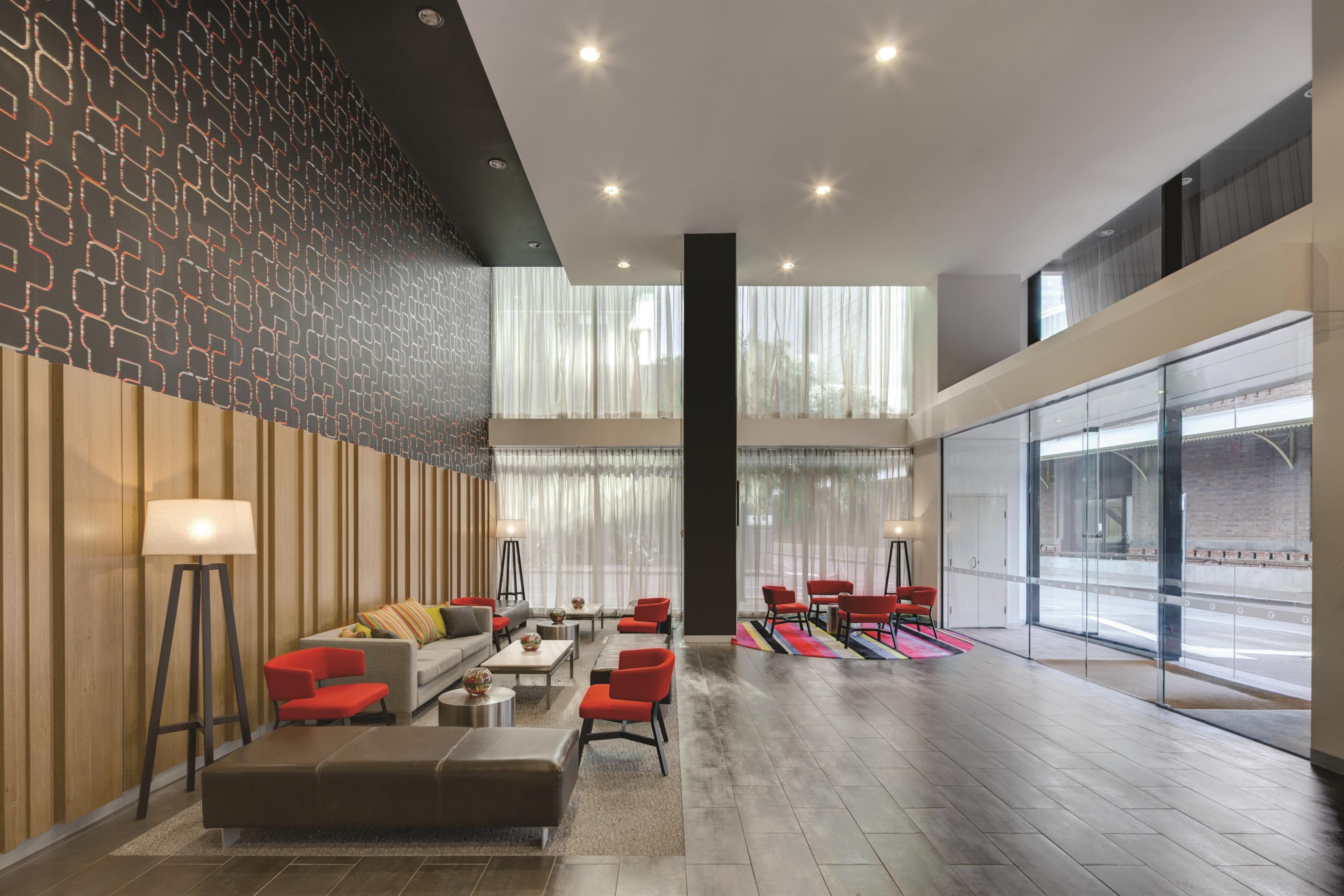 Travelodge Hotel Melbourne Docklands — Photos 2